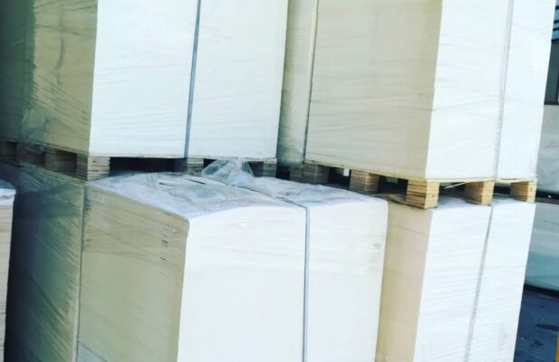 شرکت صنعتی زرین کیسه تولید کننده کاغذ لمینت و استروک لیوان کاغذی