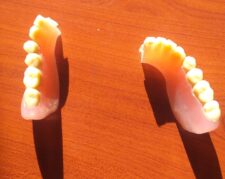 لابراتوار دندانسازی ساخت و تعمیر دندان مصنوعی بیلیچینگ نایت گارد فوری