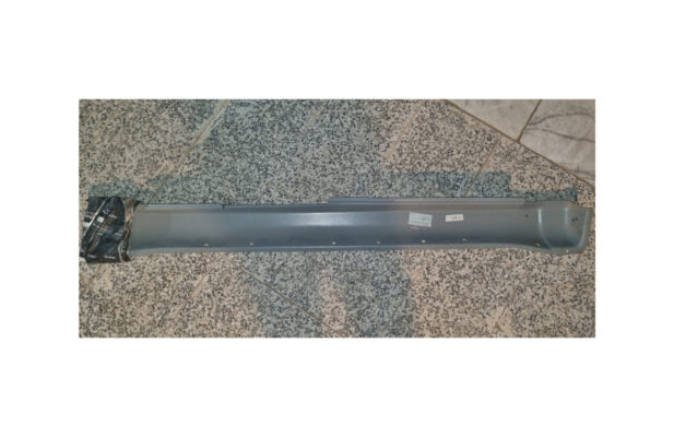 رکاب کامل و نیم کلاف طرف راننده ام وی ام x33
