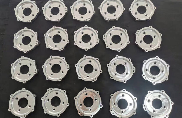 🛠️ خدمات تخصصی CNC فرزکاری | قطعه‌سازی صنعتی دقیق با cncmoj.com