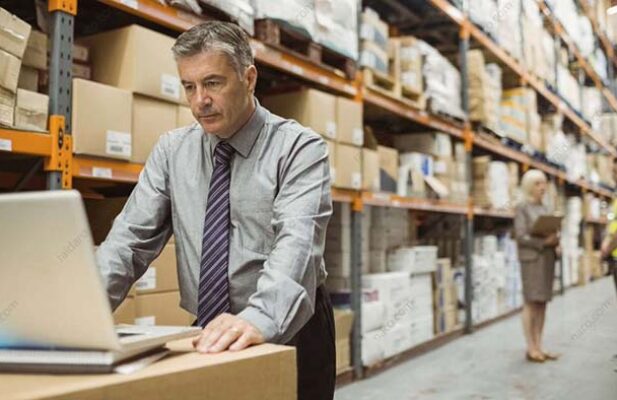 استخدام انباردار و مسئول تحویل و بسته‌بندی کالا