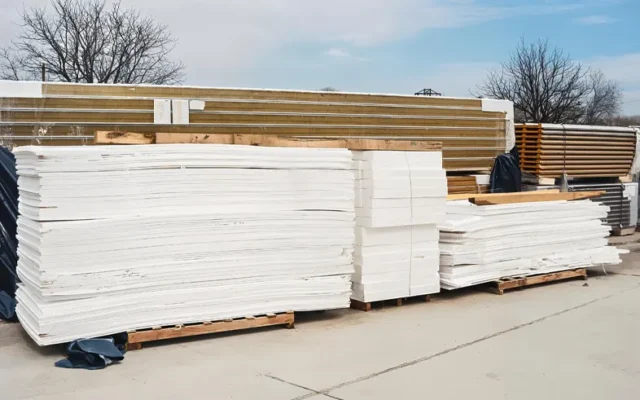 راهنمای تشخیص ساندویچ پانل کارکرده سالم از پانل‌های تعمیری و بی‌کیفیت