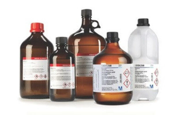 فروش عمده و خرده مواد اولیه شیمیایی – شیمی دان