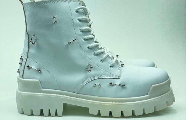 مرکز طراحی و تولید مدلهای کفش فشن و خاص روز دنیا